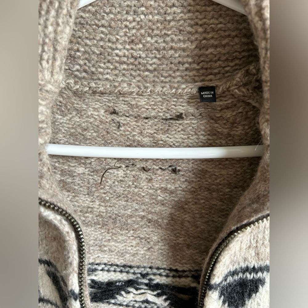 TNA sea to sky sweater size S - Picture 5 of 9